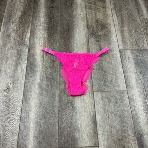 VS Pink Brazilian Lace Underwear‎